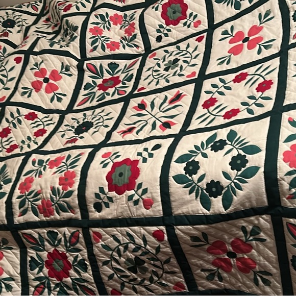Other - New homemade print pattern hand stitched queen quilt 104”x82”